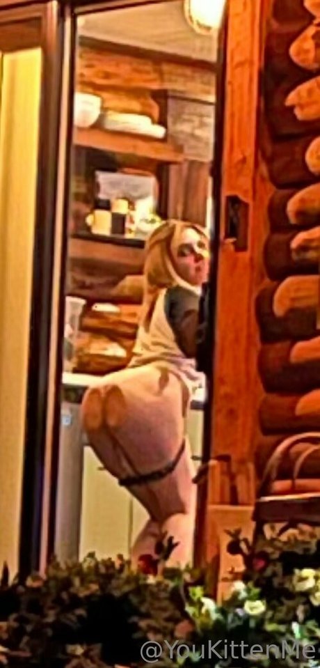 youkittenme art model pics