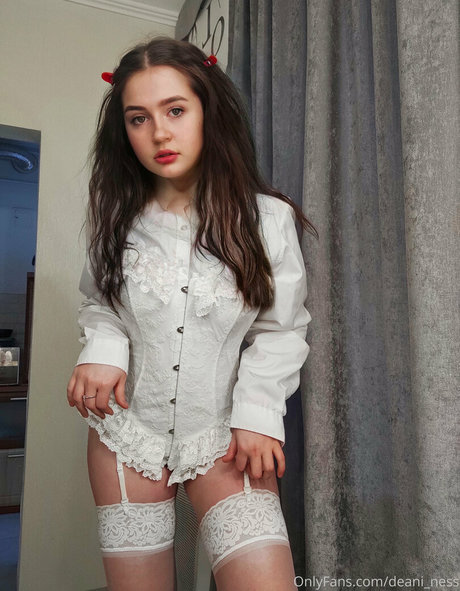 deani ness beautiful actress photo