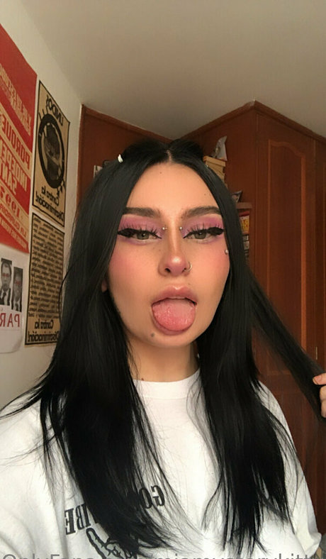 badkittymia model pretty galleries