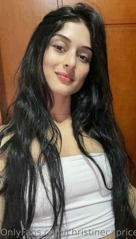 christinecaprice nude star photo