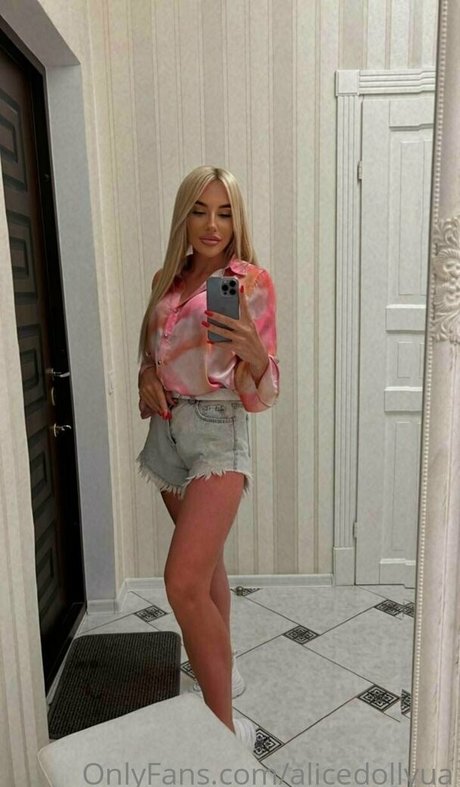 alicedollyua pretty actress pictures