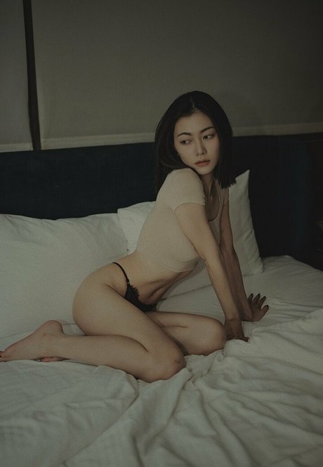 shu olivia1104 hot star photo