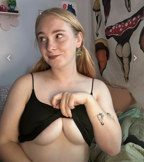 Cassssiecakes model nudes galleries