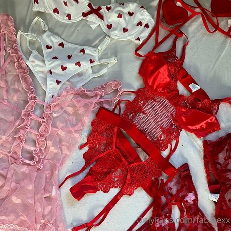 fabinexx beautiful model img