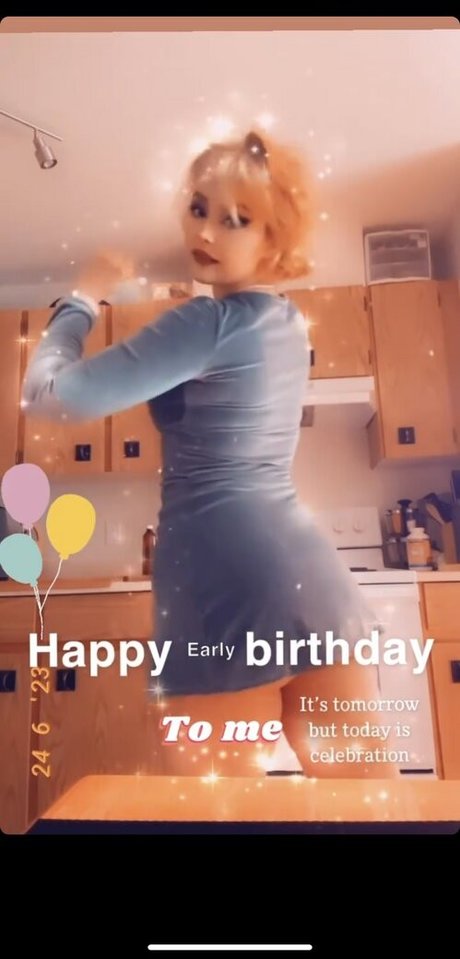 littleartsylillyy model perfect img