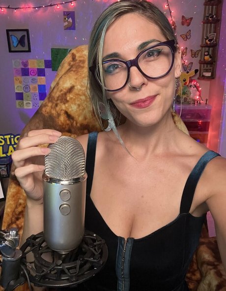 Christie Skylar star beautiful image