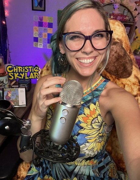 Christie Skylar model nudes image