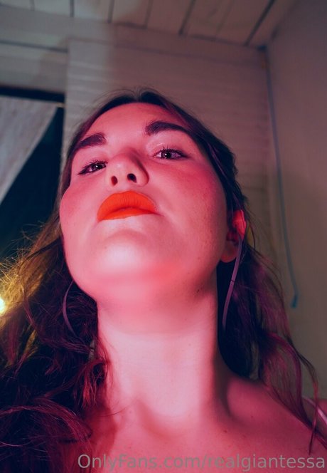 realgiantessa high quality pornstar archive