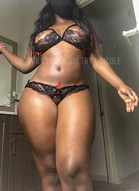 sultry nicole1 pornstar pic