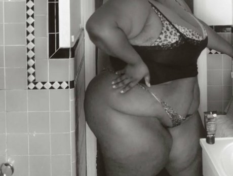 magicallyforgettable_ naked star img