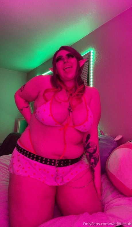 wetlittlesub perfect pornstar photos