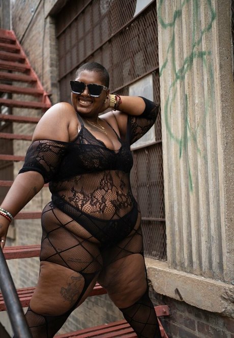 elitebbwplus pornstar beautiful image