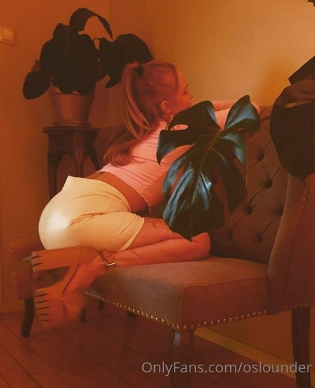 oslounder model sex photos