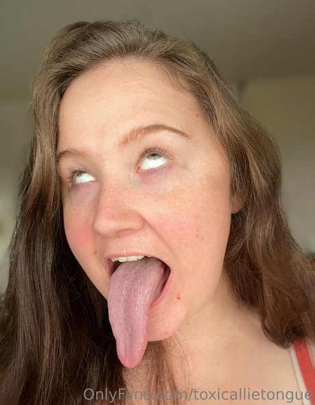 toxicallietongue actress photos