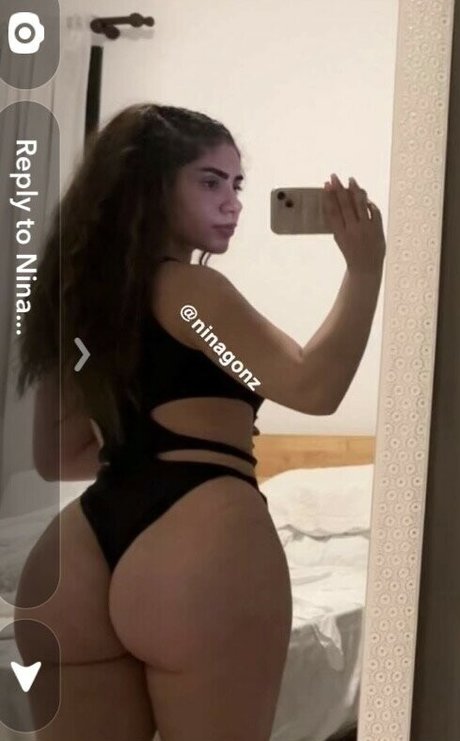 NinaGonz erotic model img