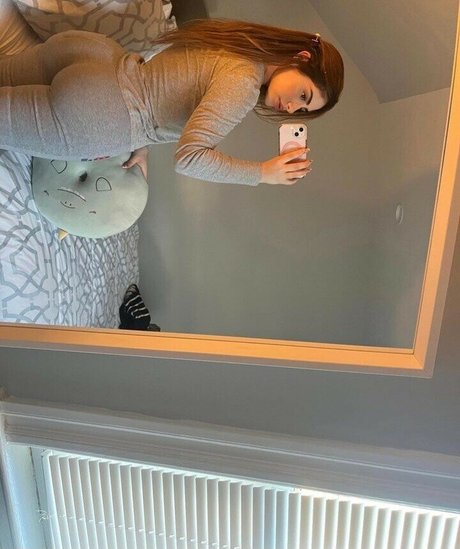 NinaGonz model free images