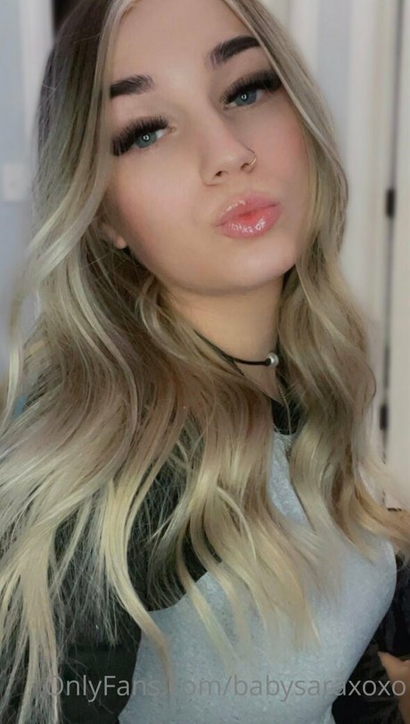 babysaraxoxo model erotic image