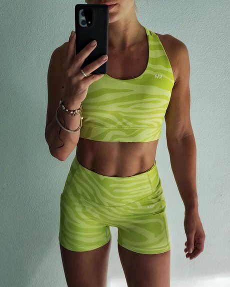 Larissa Van Meerten top pornstar pictures