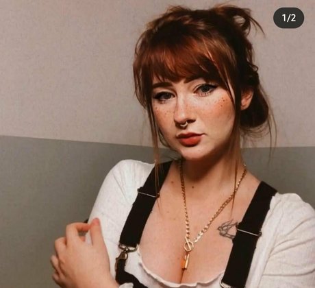 Bruna Dos Anjos model beautiful pic