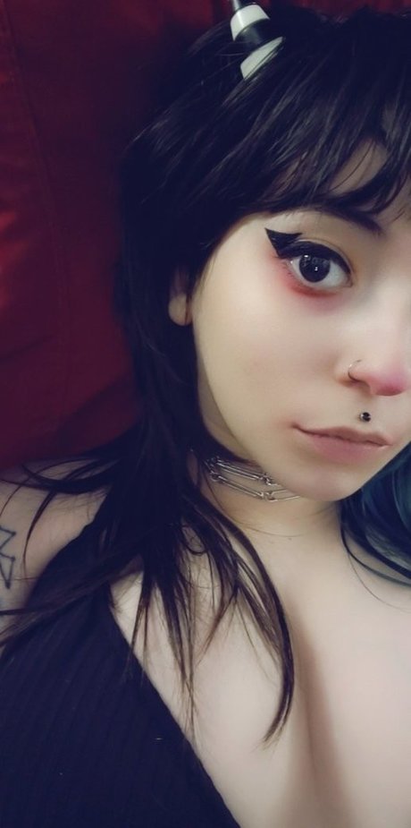 Knives sexy actress images