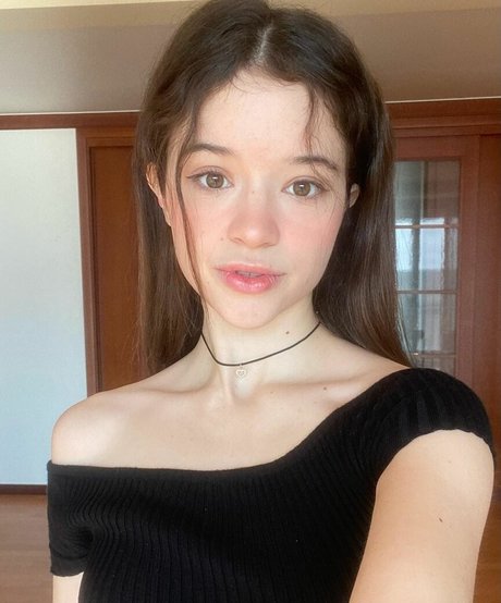 A Bit Rebecca high quality star image