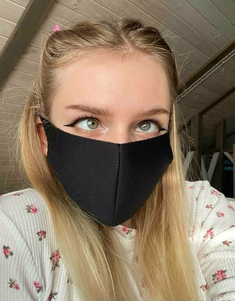 triss kiss star perfect archive