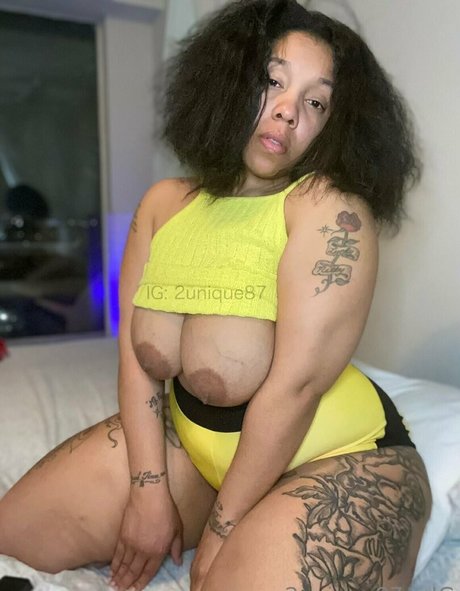 uniquesativa porn model image