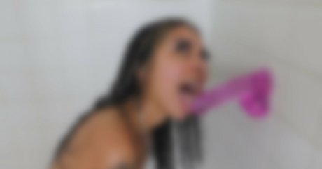 Hannahmarieroyal model porn image