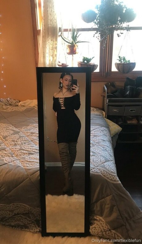 flexiblefun adult actress image