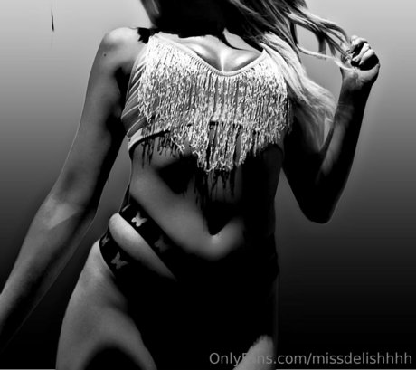 missdelishhhh model exclusive galleries
