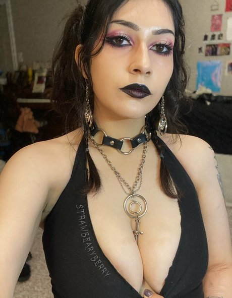 Strawbearyberry free pornstar gallery