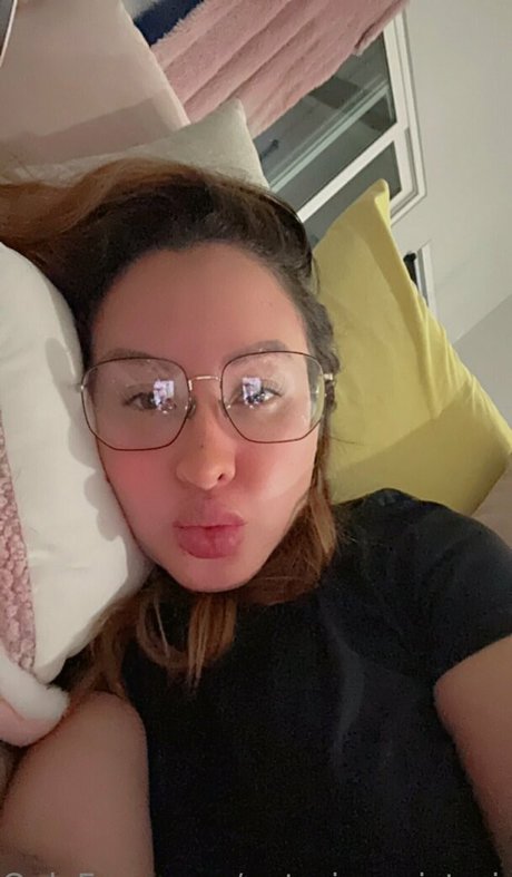 notoriousvictorious2 model hd pictures