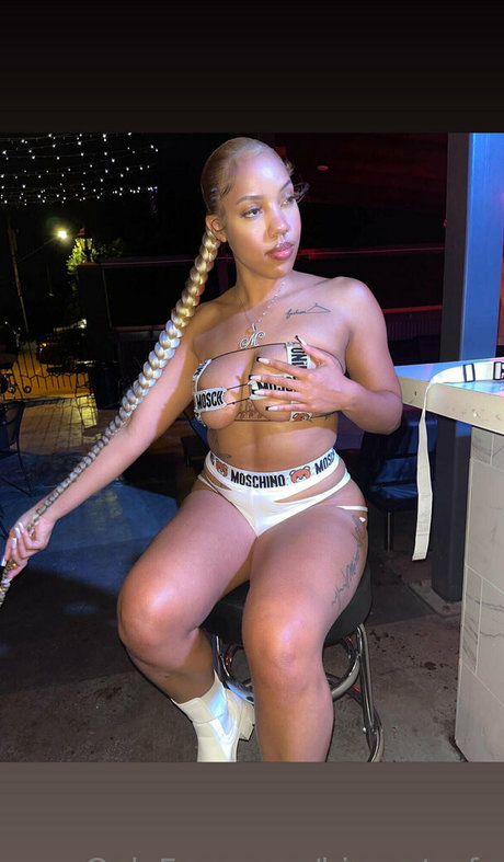 bigmotorfp model nude pictures