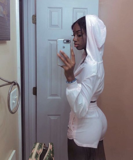 Luhmulaa star hot picture