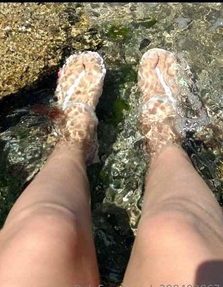 yourcandybrunette model nude images