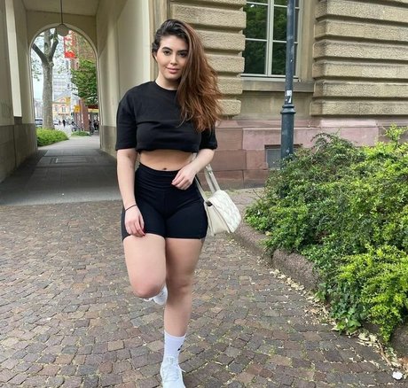 Ariane Rey nudes star picture