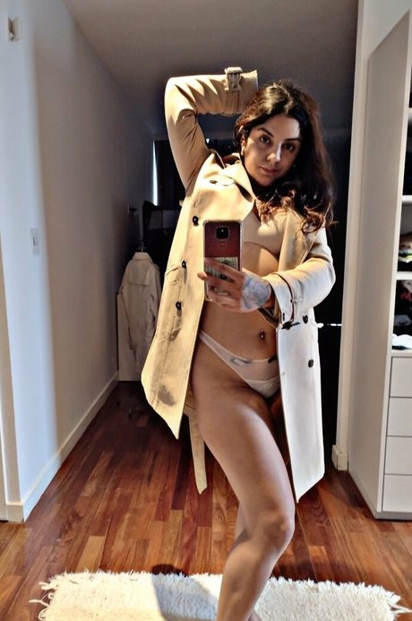 viperlatina nude pornstar galleries