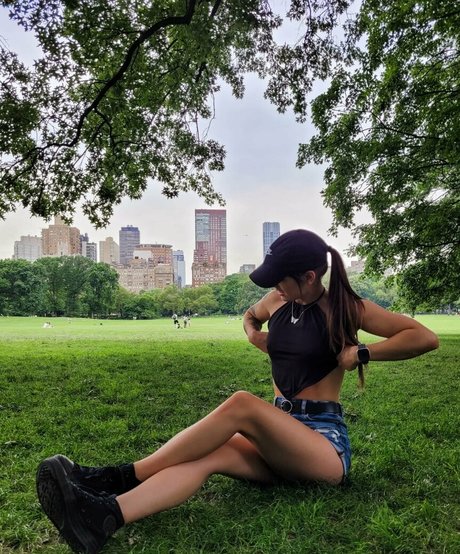 bundaddy model exclusive picture