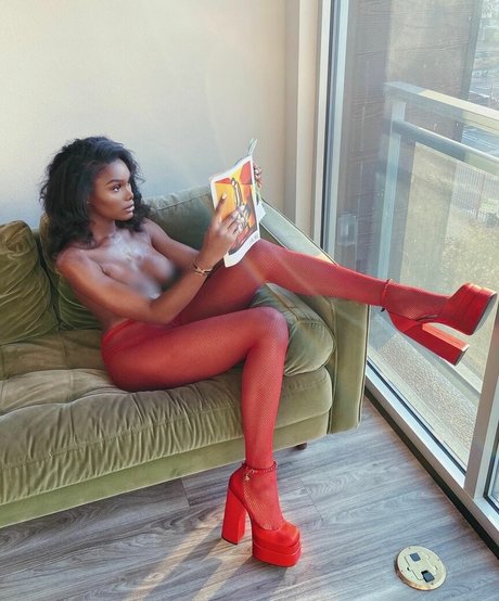 TS Imani adult star photos