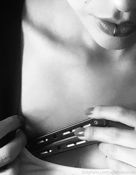 blvckchxrry star nudes archive