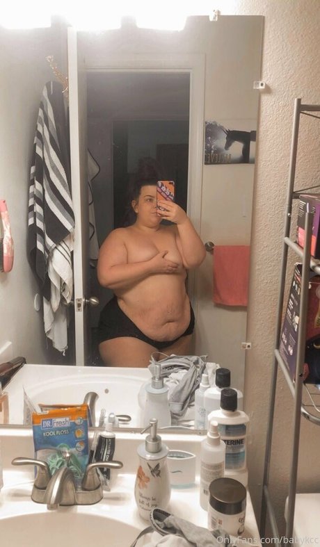 babykcc high quality model pic