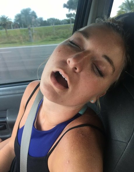 Chelsea Kreiner sexy actress photo