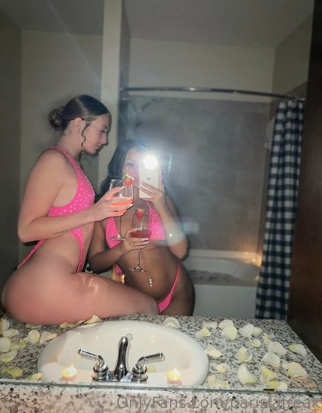 parislafreak model high quality gallery