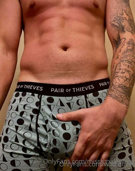 misslunaleefree xxx model photos