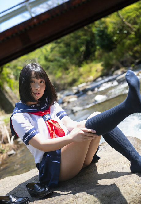 Rui Kiriyama porn model image