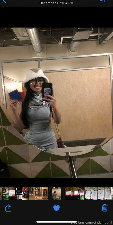 cindymoon7 sexy star pics