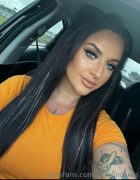 Demoncakes art actress galleries