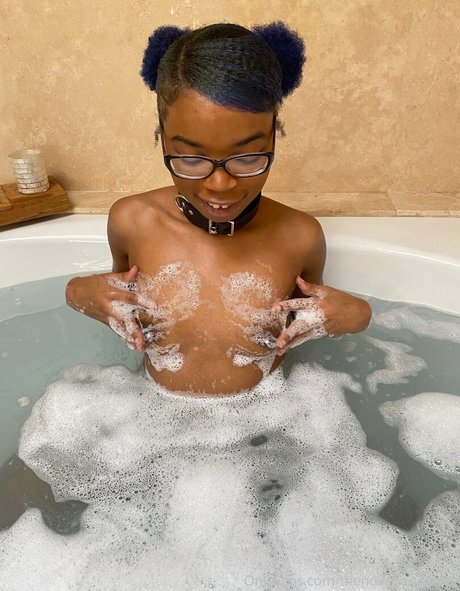 thenovapandafree naked star photo