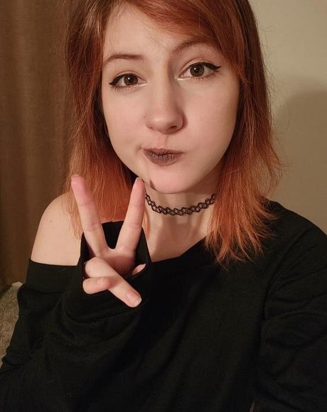 Bunimilk pornstar erotic pic