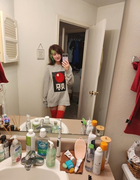 Bunimilk naked star archive